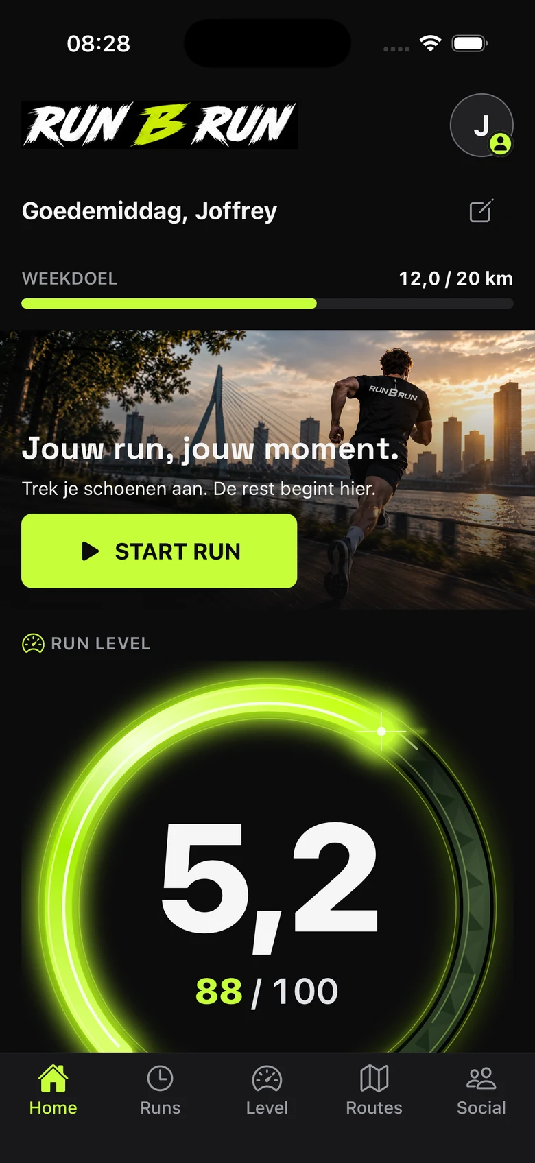 Current Dutch Home screen with a personal greeting, weekly goal bar, START RUN and a lime ring at example level 5.2.